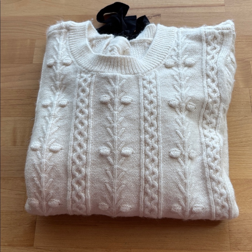 LOFT Cream knit sweater with black bow detail - Picture 8 of 8